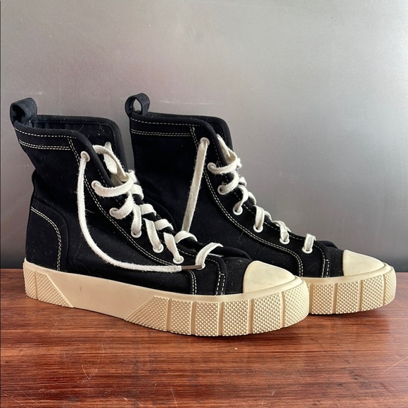 SH115 Zara Black and Cream Canvas High-Top Sneakers - Picture 1 of 11